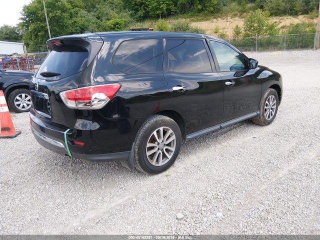 Nissan Pathfinder S