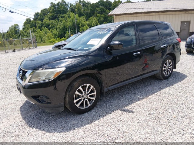 Nissan Pathfinder S