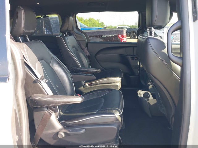 Chrysler Pacifica Limited