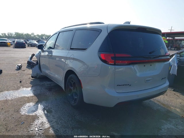 Chrysler Pacifica Limited