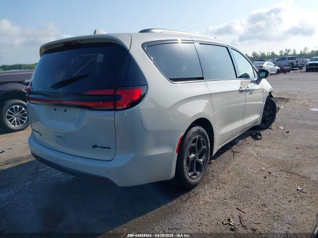 Chrysler Pacifica Limited