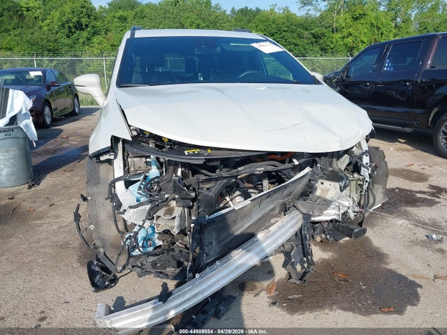 Chrysler Pacifica Limited