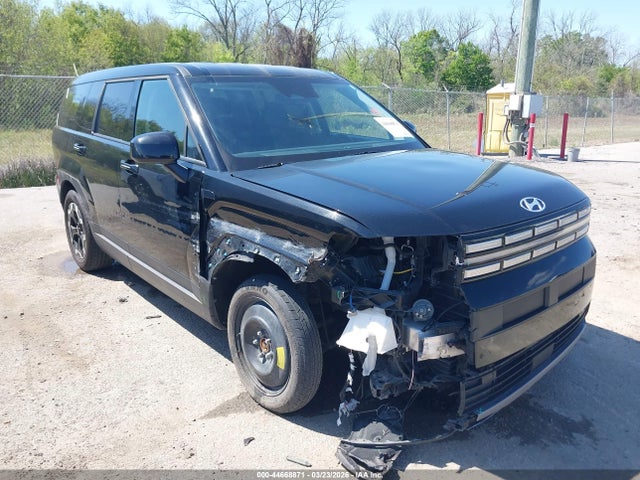 Salvage Hyundai SANTA FE Image