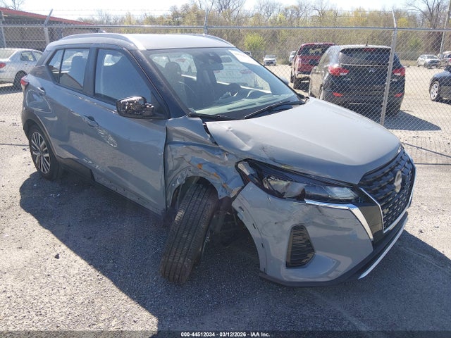 Salvage Nissan Kicks Image