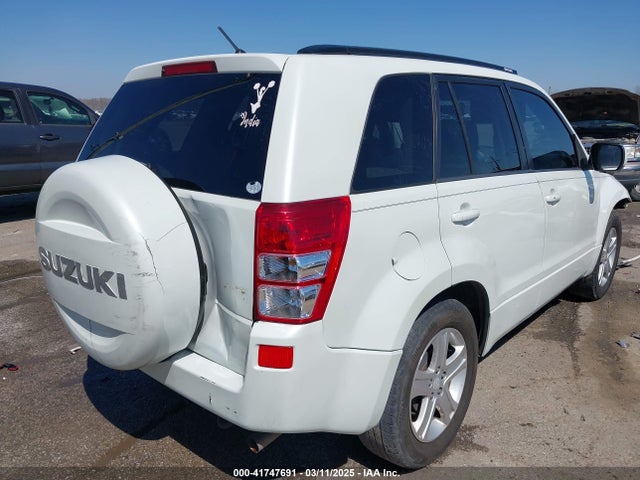Suzuki Grand Vitara Luxury