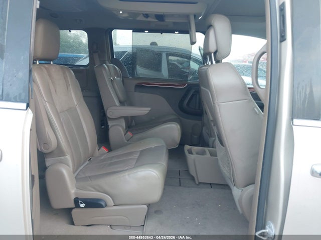 Chrysler Town & Country Limited