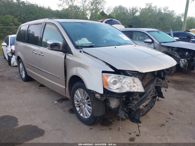 Salvage Chrysler Town & Country Image