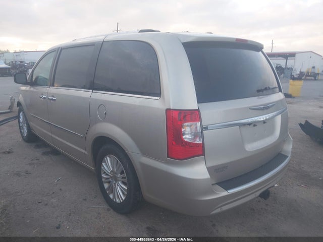 Chrysler Town & Country Limited