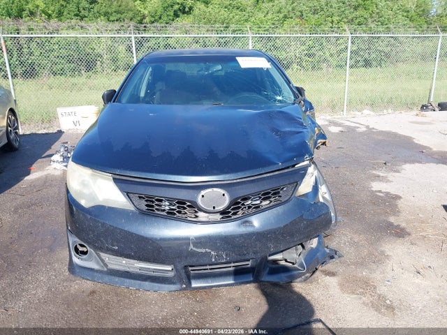Toyota Camry Se V6