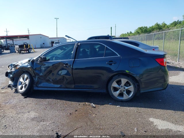 Toyota Camry Se V6