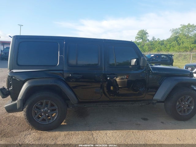 Jeep Wrangler 4-door Sport S 4x4