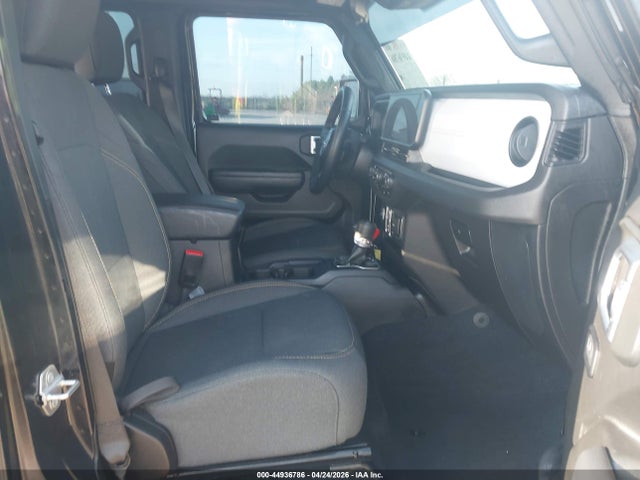 Jeep Wrangler 4-door Sport S 4x4
