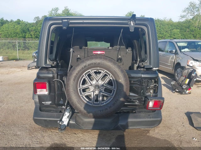 Jeep Wrangler 4-door Sport S 4x4
