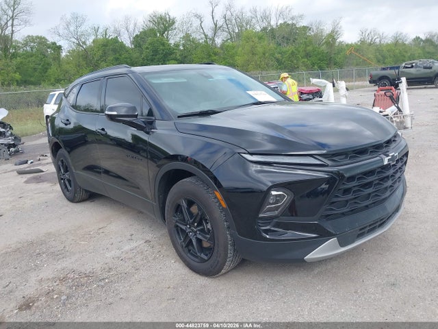 Salvage Chevrolet Blazer Image