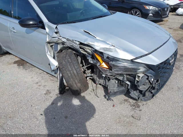 Nissan Altima Sr Fwd