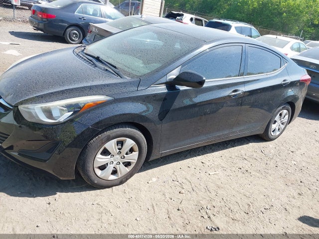 Hyundai ELANTRA Se