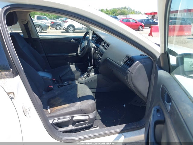 Volkswagen Jetta 2.0l S