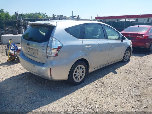 Toyota Prius v Two