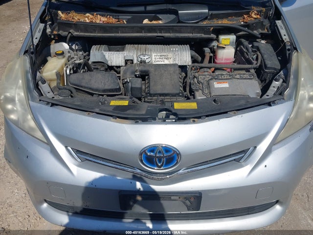 Toyota Prius v Two