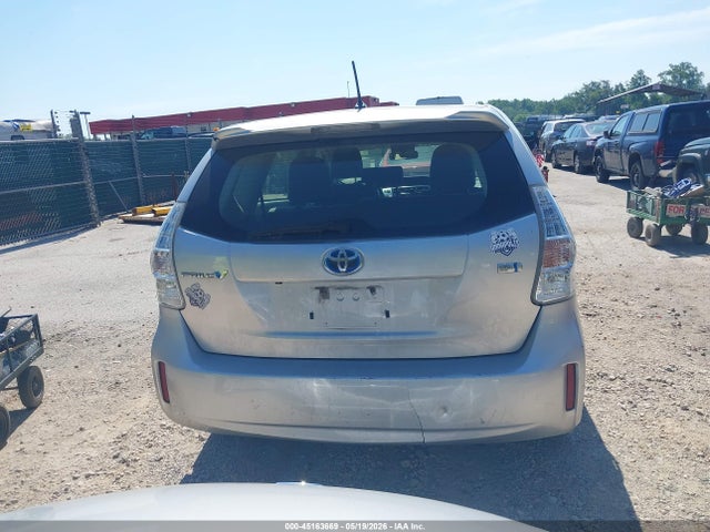 Toyota Prius v Two