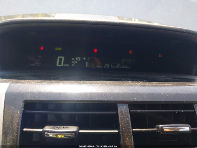 Toyota Prius v Two