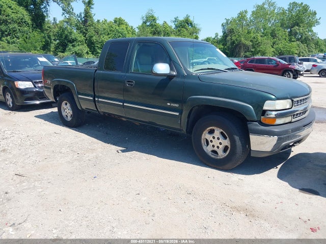 Salvage Chevrolet Silverado 1500 Image