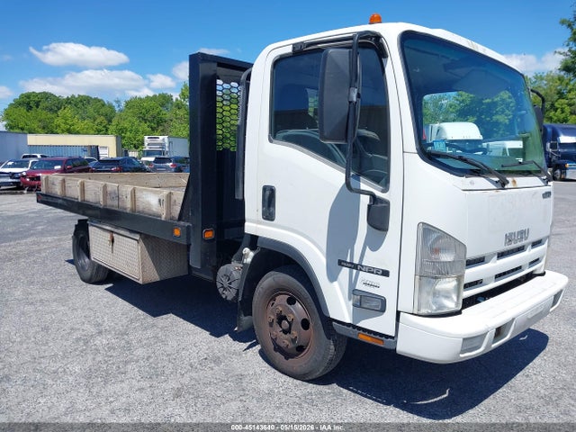 Salvage Isuzu Npr Image