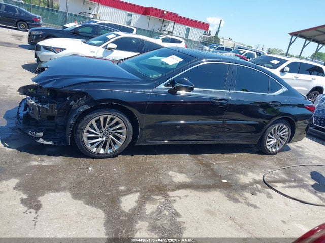 Lexus Es Luxury