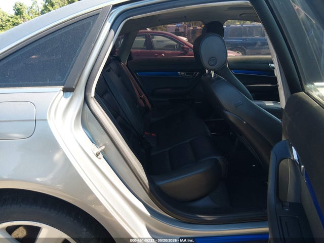 Audi A6 3.2