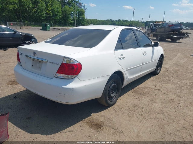 Toyota Camry Le