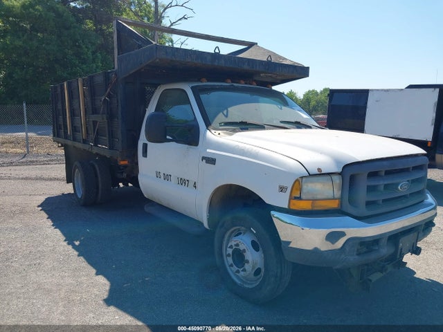 Salvage Ford F-550 Image