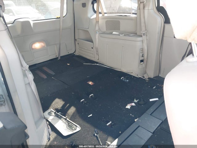 Chrysler Town & Country Touring-l