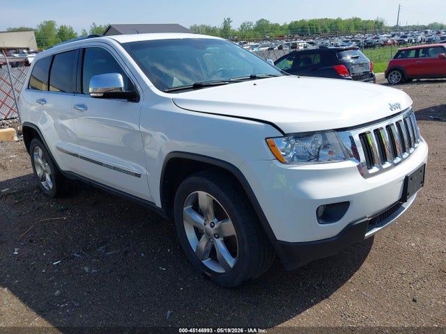 Salvage Jeep Grand Cherokee Image