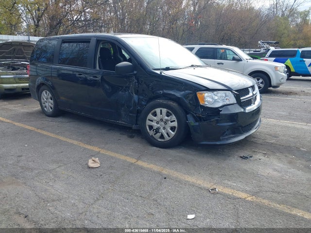 Salvage Dodge Grand Caravan Image
