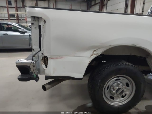 Ford F-250 Xl