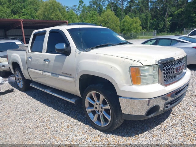 Salvage GMC Sierra 1500 Image