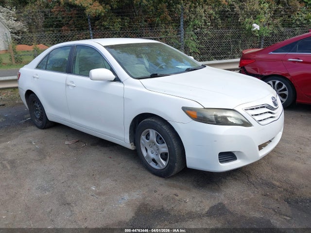 Salvage Toyota Camry Image