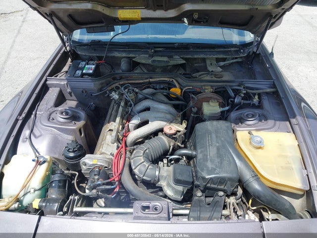 Porsche 944