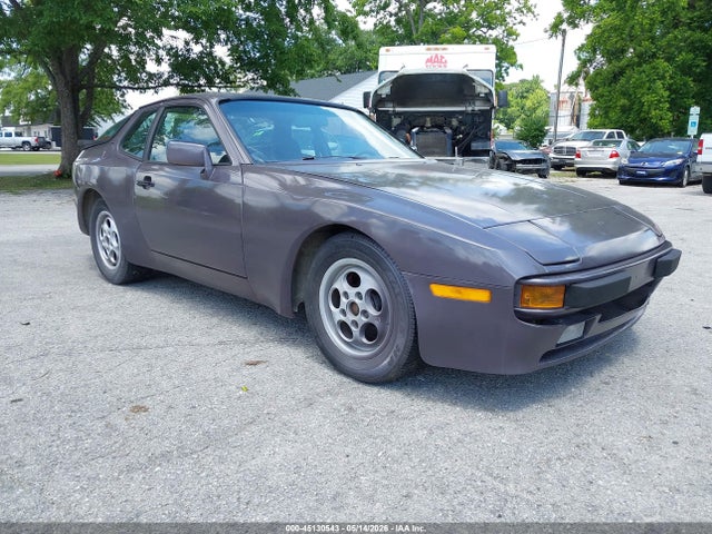 Salvage Porsche 944 Image