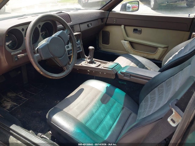 Porsche 944