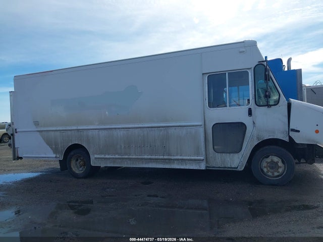 Freightliner Chassis M Line Walk-in Van