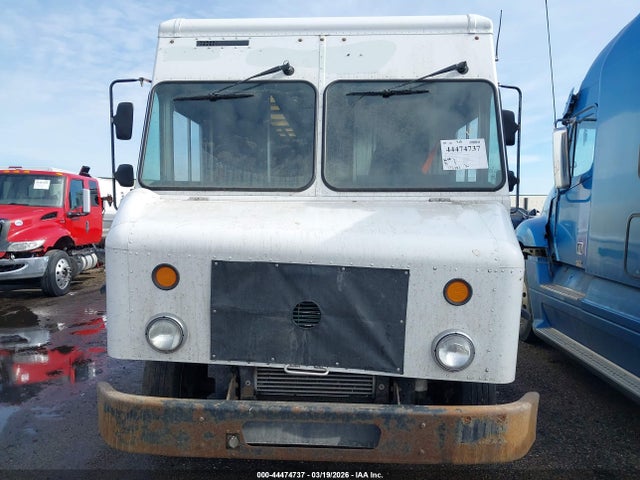 Freightliner Chassis M Line Walk-in Van