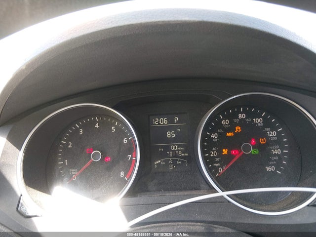 Volkswagen Jetta 1.4t S