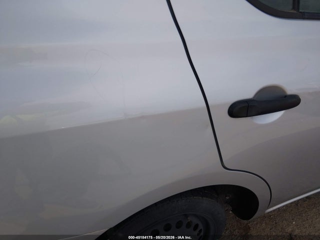 Nissan Versa 1.6 S
