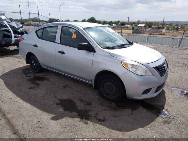 Salvage Nissan Versa Image