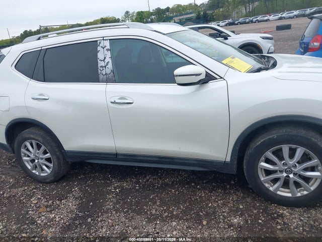 Nissan Rogue Sv