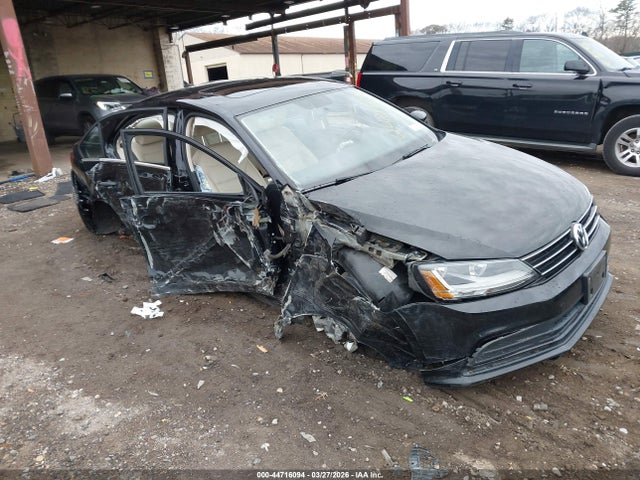 Salvage Volkswagen Jetta Image