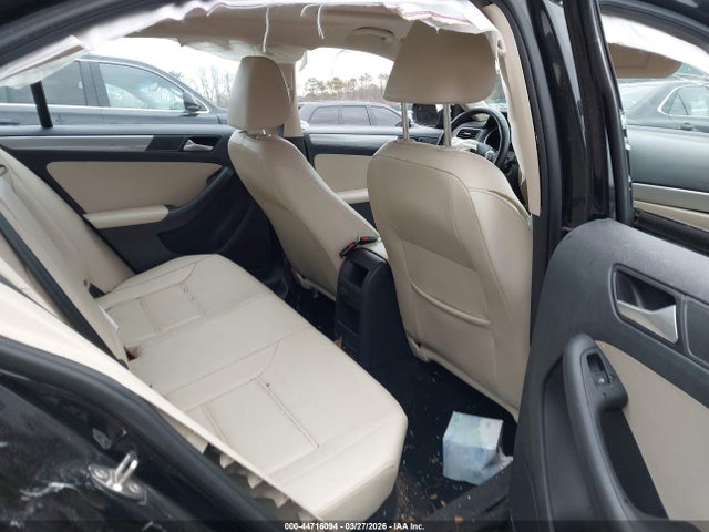 Volkswagen Jetta 1.4t Se