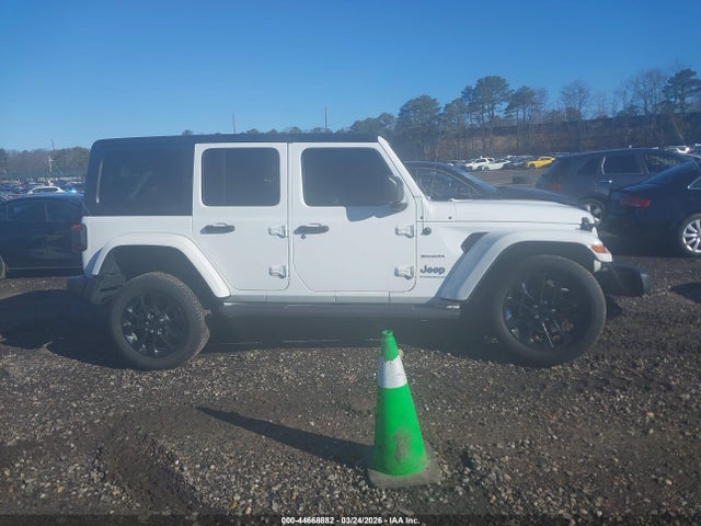 Jeep Wrangler Sahara 4x4