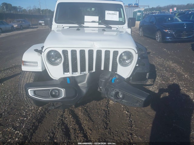 Jeep Wrangler Sahara 4x4
